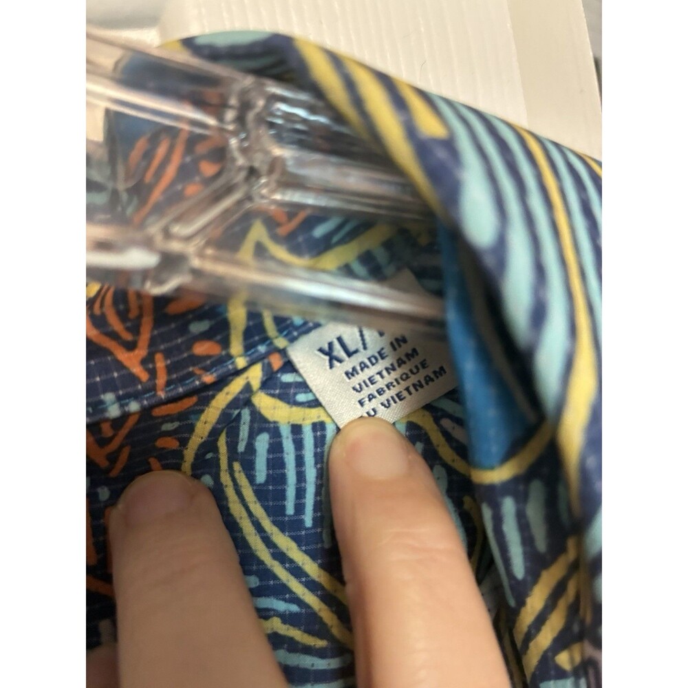 Tommy Bahama Men’s Hawaiian Shirt XL Bahama Coast - Picture 3 of 4